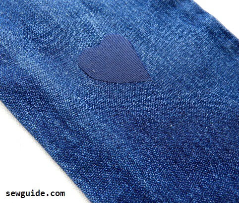 remendando jeans con lágrimas