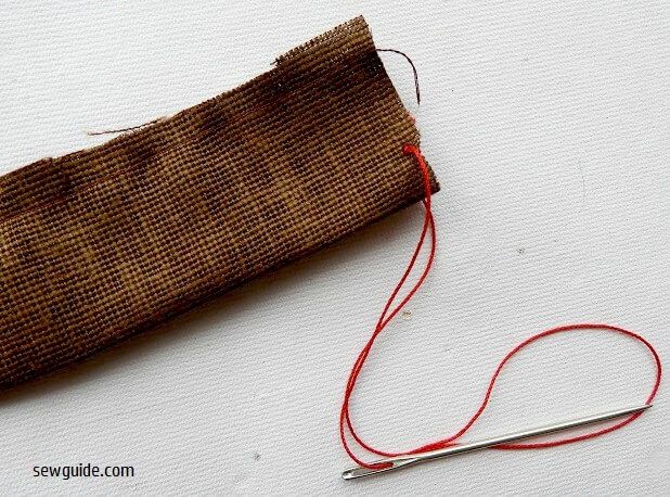 Cómo coser una mochila con correas ajustables