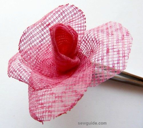 tela rosa haciendo